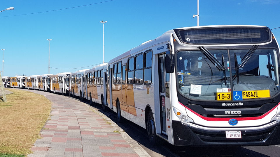 IVECO BUS entregó los nuevos vehículos para el transporte público en Paraguay